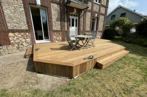 Fabrication de terrasse en bois et marches - Menuiserie Mouquet