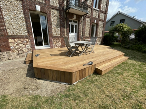 Fabrication de terrasse en bois et marches - Menuiserie Mouquet