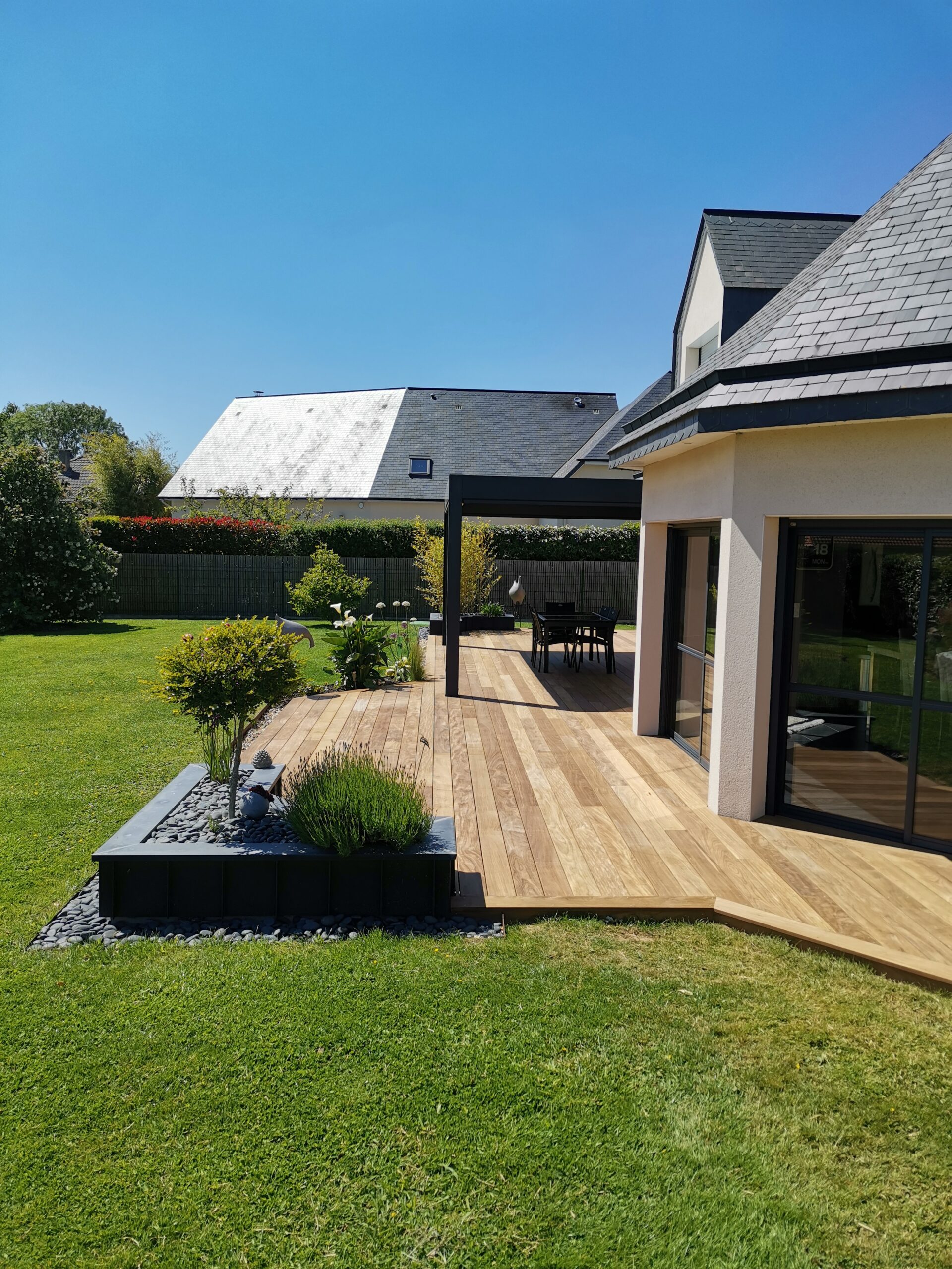 Terrasse en IPE - Menuiserie Mouquet